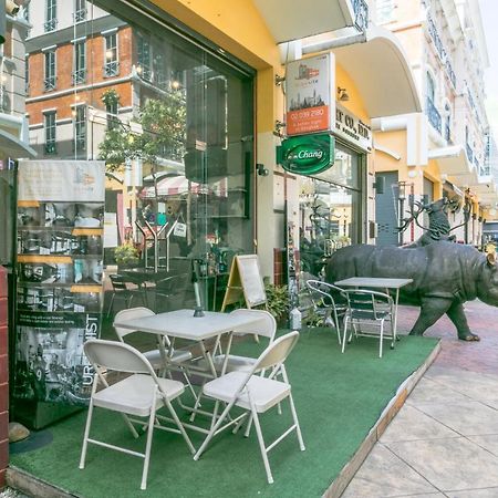 Urbanite Hostel バンコク都 エクステリア 写真