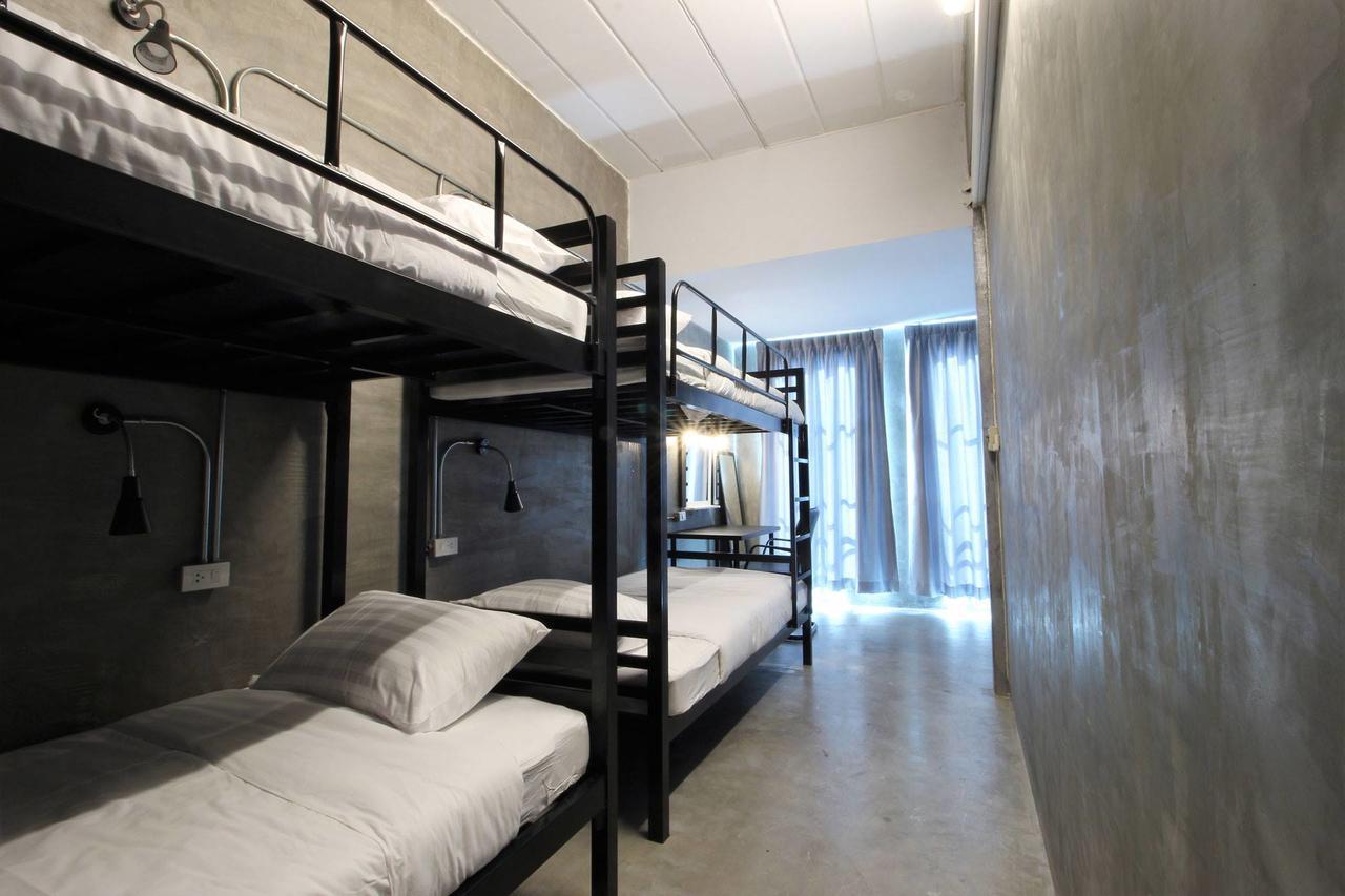 Urbanite Hostel バンコク都 エクステリア 写真